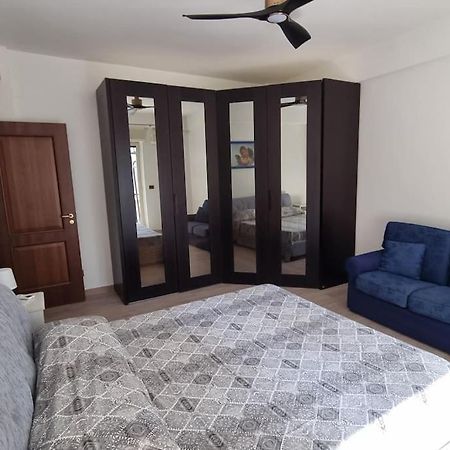 דירות רג'יו די קאלאבריה La Casa Sul Viale מראה חיצוני תמונה